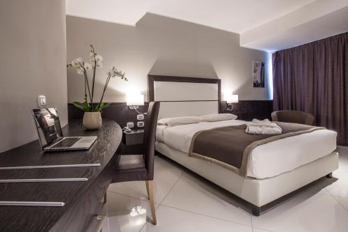 Фотография гостиницы Marconi Hotel