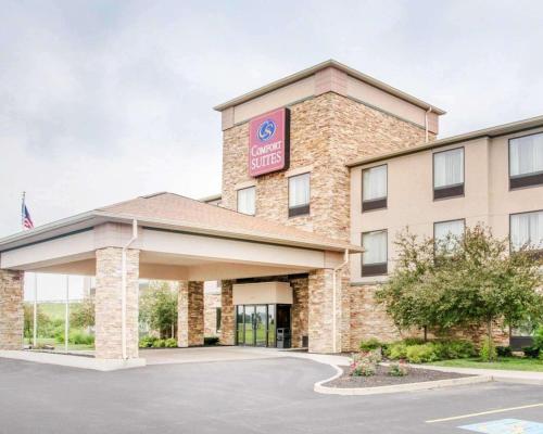 Фотография гостиницы Comfort Suites Dayton-Wright Patterson