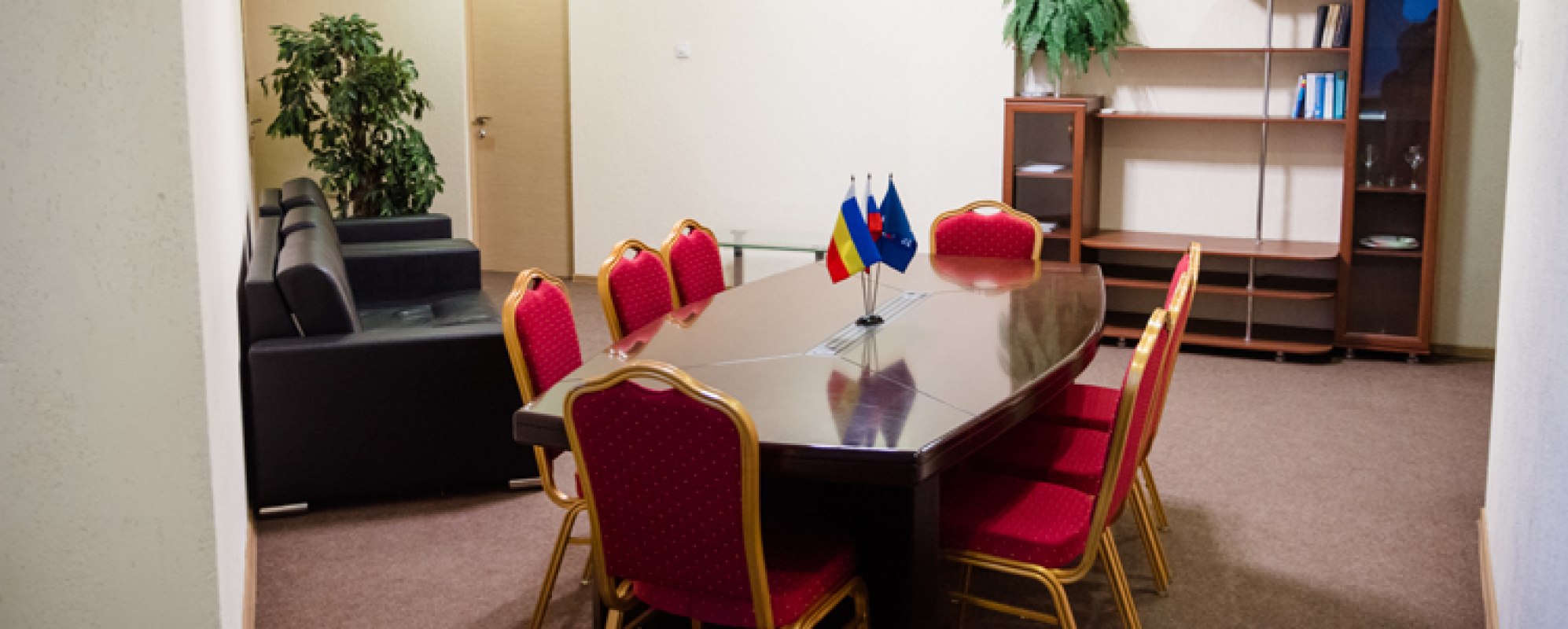 Фотографии комнаты для переговоров VIP-комната