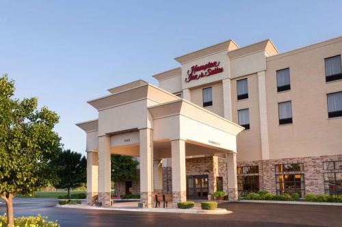 Фотография гостиницы Hampton Inn & Suites Addison