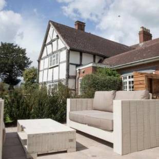 Фотографии гостиницы
Kings Court Hotel