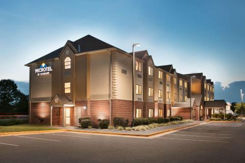 Фотография гостиницы Microtel Inn & Suites by Wyndham Culpeper