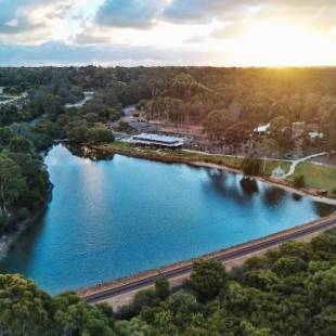 Фотографии гостиницы
Eight Willows Retreat