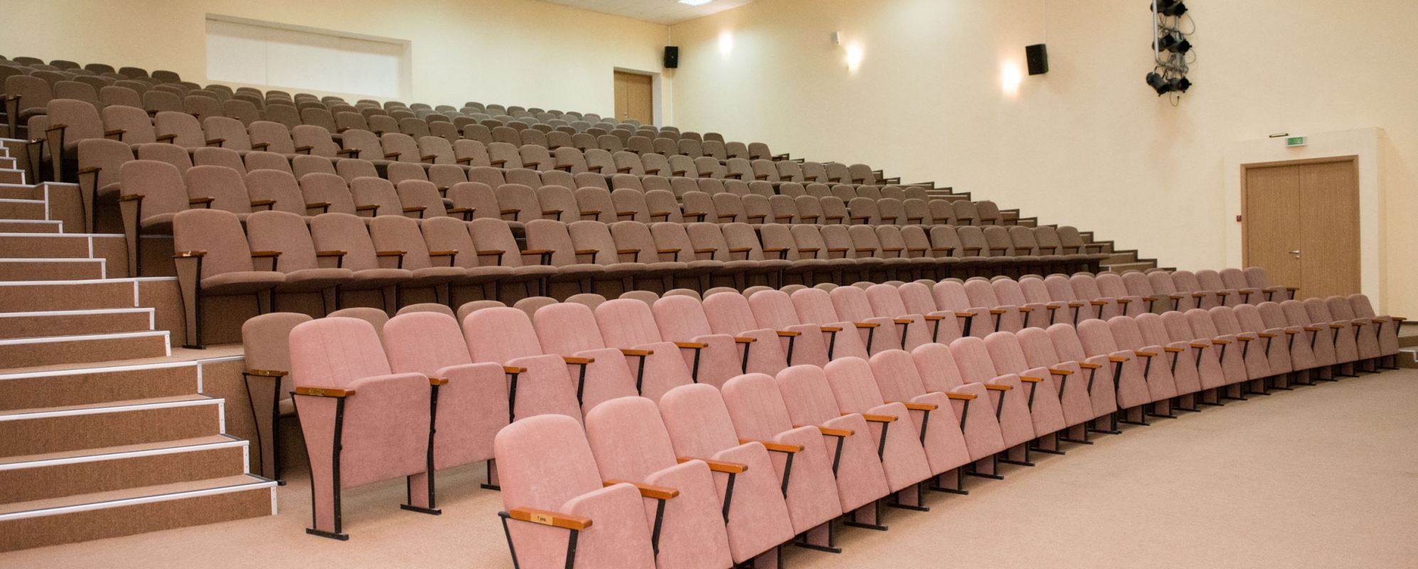 Фотографии конференц-зала Концертный зал