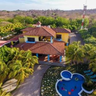 Фотографии гостевого дома 
            Luxury Spanish Beachfront Home