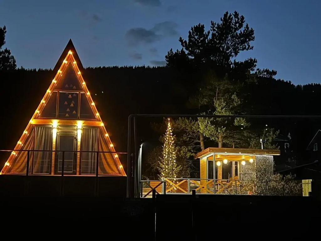 Фотография Коттеджа Частный Дом 111 Ёлки с Баней в Мратикно