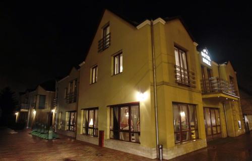 Фотография гостиницы Brill Hotel Békéscsaba