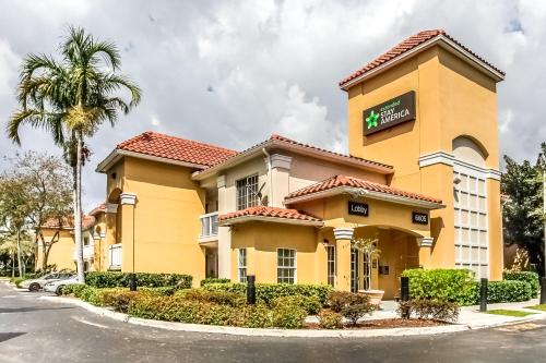 Фотография гостиницы Extended Stay America Suites - Miami - Airport - Blue Lagoon