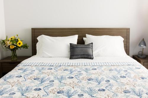 Фотография гостевого дома The Web Suites