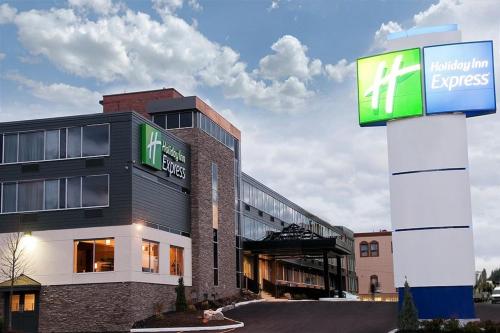 Фотография гостиницы Holiday Inn Express - Sault Ste. Marie, an IHG Hotel