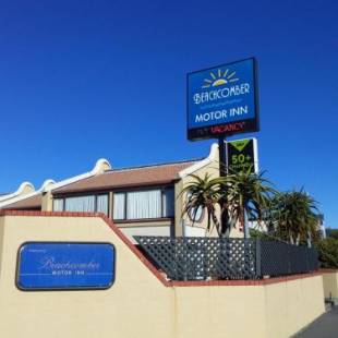 Фотографии гостиницы 
            The Beachcomber Hotel