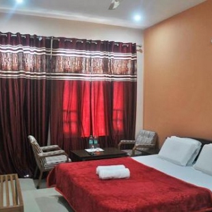 Фотография гостевого дома Mountain and Moon, Dharamkot