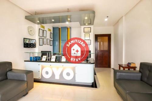 Фотография гостиницы Vaccinated Staff - OYO 402 Royale Parc Hotel