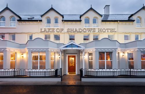 Фотографии гостиницы
Lake of Shadows Hotel