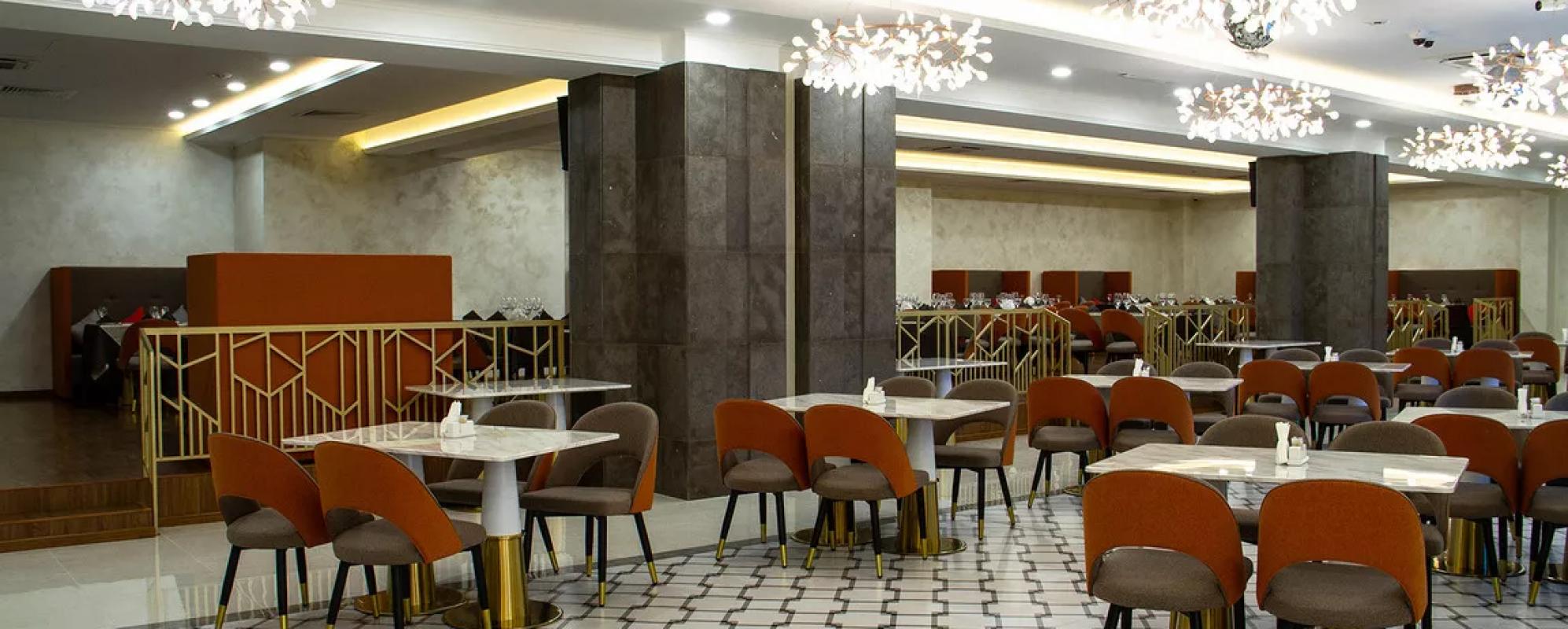 Фотографии банкетного зала Большой зал ресторана Golden Hill