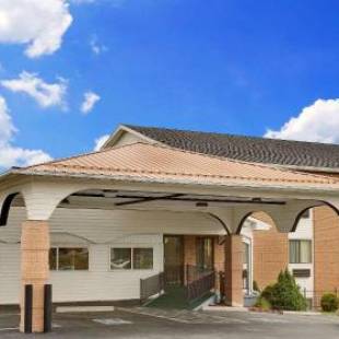 Фотографии гостиницы
Super 8 by Wyndham Hillsville