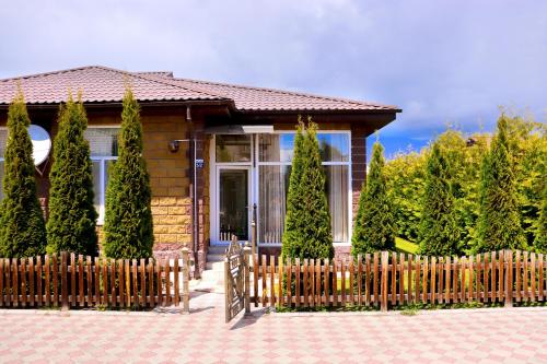 Фотографии гостевого дома
5-местное Бунгало в клуб-отеле Royal Beach