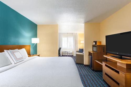 Фотография гостиницы Fairfield Inn & Suites Saginaw