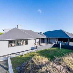 Фотография гостевого дома Holiday home Henne XIII