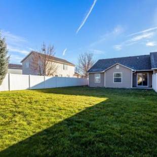 Фотографии гостевого дома 
            Gray Cloud Townhomes