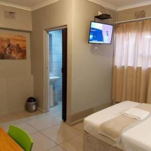 Фотографии гостевого дома 
            Hirondelle @ 45 Old Paarl