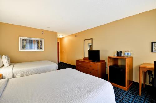 Фотография гостиницы Fairfield Inn & Suites Dallas Medical/Market Center