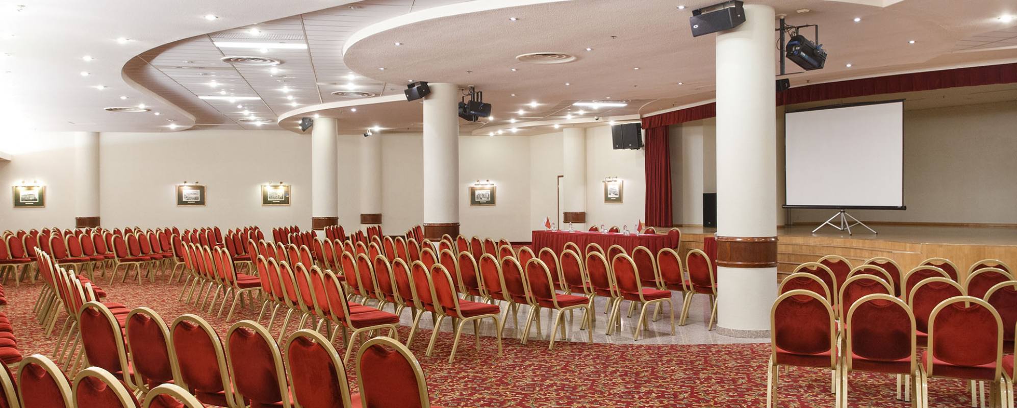 Фотографии конференц-зала Волга