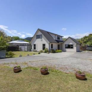 Фотографии гостевого дома
Atarau Grove Holiday House