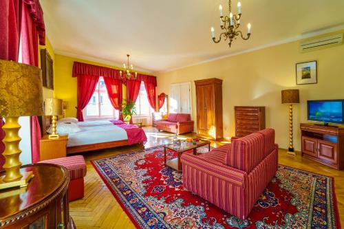 Фотография гостиницы Josephine Old Town Square Hotel - Czech Leading Hotels