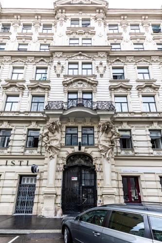 Фотография гостевого дома Hotel Pension Lumes