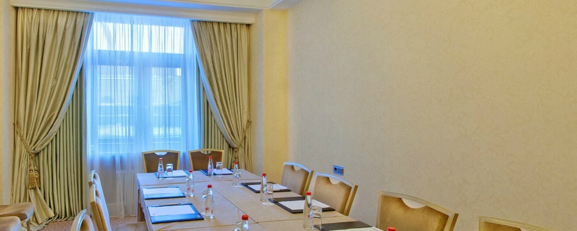 Фотографии комнаты для переговоров Break out room №2