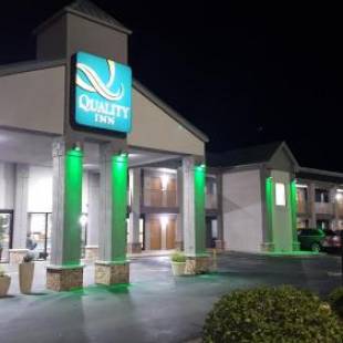Фотографии гостиницы 
            Quality Inn Calhoun North I-75