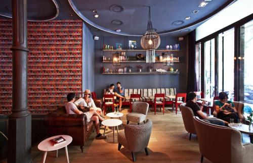 Фотография гостиницы Chic & Basic Born Boutique Hotel