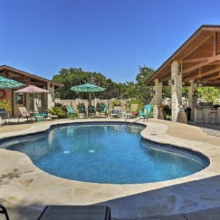 Фотография гостевого дома Peaceful Kerrville House with Private Pool and Hot Tub!