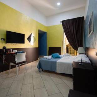 Фотографии мини отеля
Napolì B&B