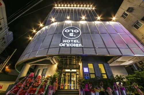 Фотография гостиницы Hotel Yeogiuhtte SeoDaegu