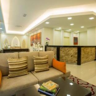 Фотография гостиницы Humaira Hotel