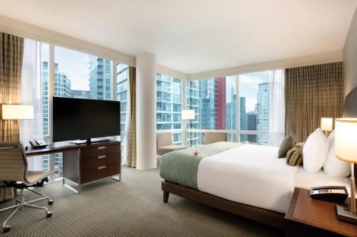 Фотография гостиницы Coast Coal Harbour Vancouver Hotel by APA