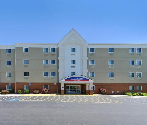 Фотография гостиницы Candlewood Suites Winchester, an IHG Hotel