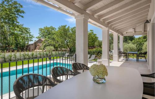 Фотография гостевого дома Stunning home in Manjadvorci w/ Outdoor swimming pool, WiFi and 5 Bedrooms