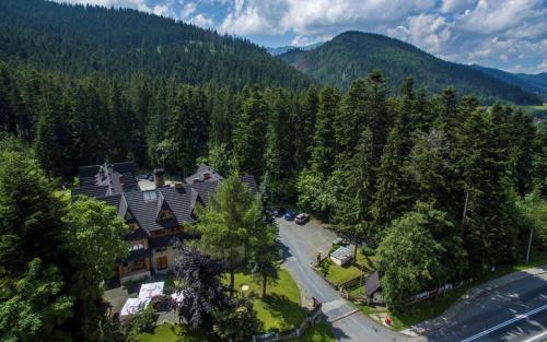 Фотография гостиницы Hotel Dwór Karolówka