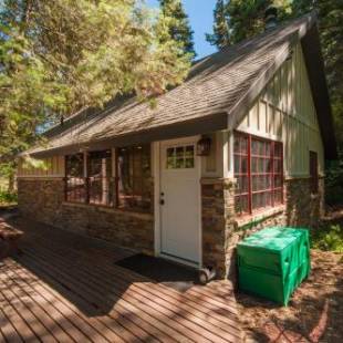 Фотографии гостевого дома 
            Hideaway Above The Stream Sundance Utah