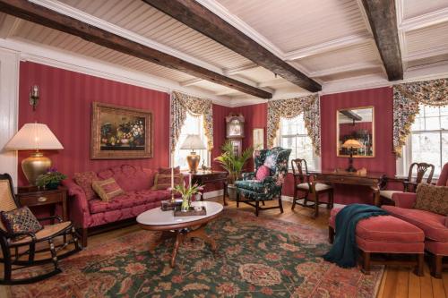 Фотография мини отеля The INN at Ormsby Hill