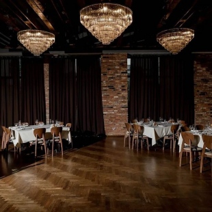 Фотография конференц-зала Holiday Hall