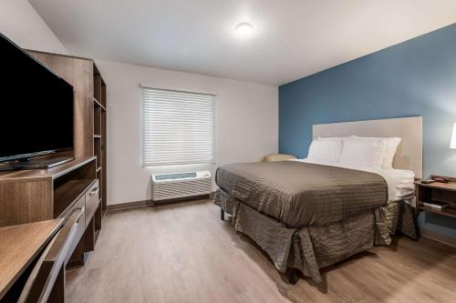 Фотографии гостиницы
WoodSpring Suites Charlotte - University Research Park