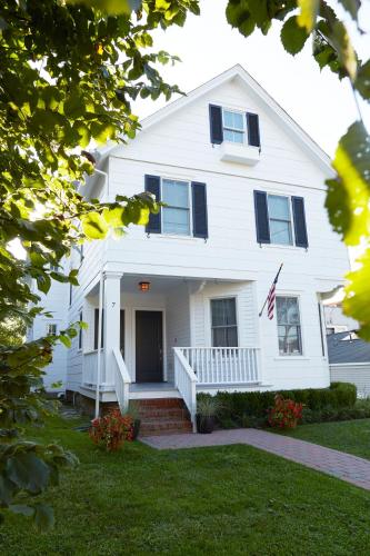 Фотография мини отеля Station Inn Pawling