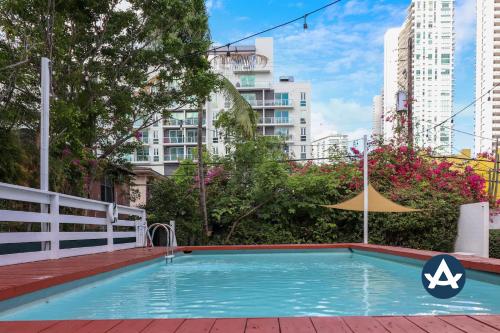 Фотография гостевого дома Edgewater Place I Sextant