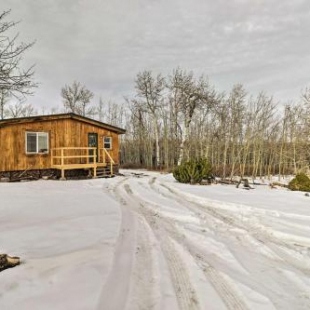 Фотография гостевого дома Cabin with Duck Lake Access Near Glacier Natl Park!