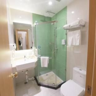 Фотографии гостиницы
GreenTree Inn Zhengzhou Fangte Green Expo Park Shangdu Road Express Hotel