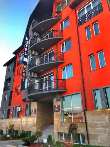 Фотография гостиницы West